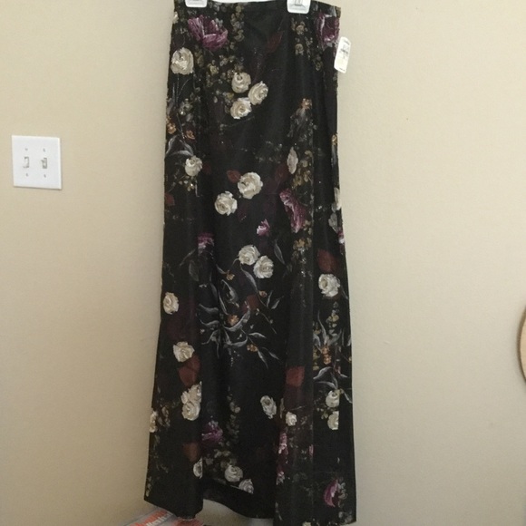 Neiman Marcus Dresses & Skirts - Vintage beaded floral formal skirt